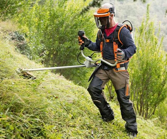 Покос травы в Тобольске и  Тюменской области