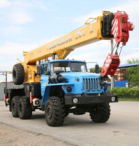 Возможности короткобазных кранов в Тобольске