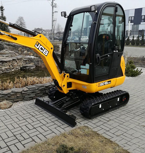 Возможности небольшого гусеничного экскаватора в Тобольске