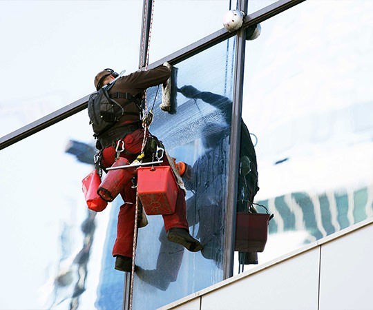 Мойка фасада на высоте в Тобольске и  Тюменской области